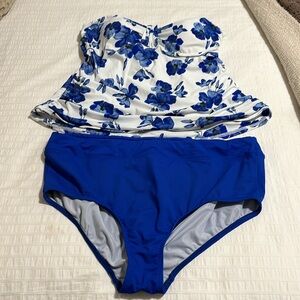 LANDS END PLUS SIZE SUIT